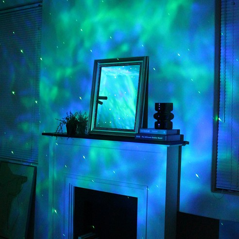 밤하늘을 담은 루아즈 미니 우주인 오로라 무드등, 꿈결 같은 휴식을 선물하세요.