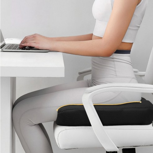 엉덩이 땀 범벅, 더 이상 참지 마세요! 시원함으로 여름을 나는 비결