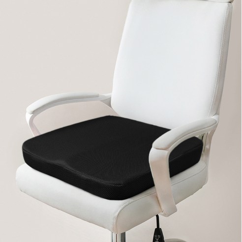 엉덩이 땀 범벅, 더 이상 참지 마세요! 시원함으로 여름을 나는 비결