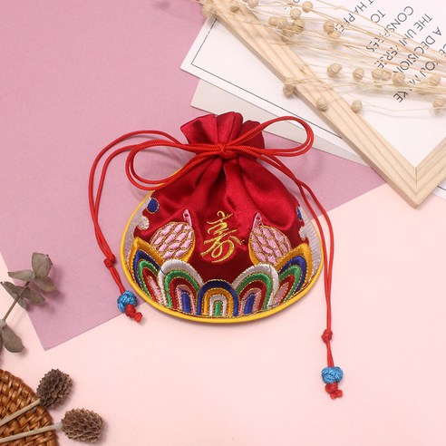 평범한 날을 특별하게 만드는 작은 행운 아기복주머니