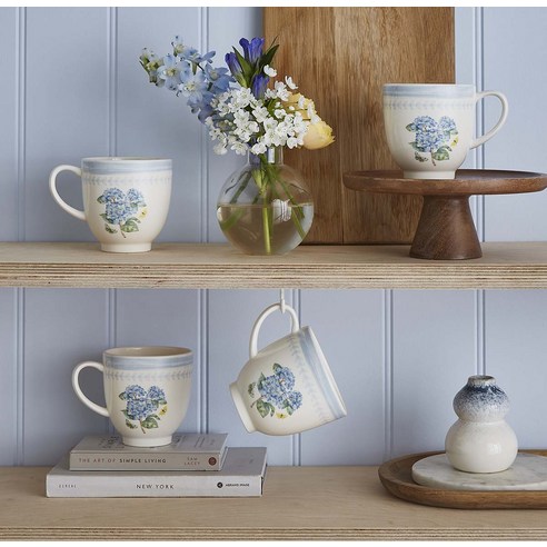 포트메리온 보타닉가든 스케치북 머그컵 400ml, 수국 후기 분석 - 실사용 테이블 세팅 예시