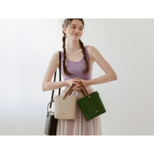 세인트스코트 미아 토트백 블랙 색상 정면, 여자 데일리백 모델 후기