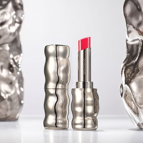 하루 종일 촉촉하게, 생기 가득하게, 설화수 퍼펙팅 립컬러로 완성하는 완벽한 입술