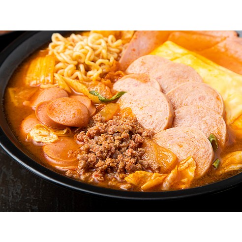 프레시지 더큰 햄가득 부대전골 밀키트로 쉽고 맛있는 저녁을 완성하세요.