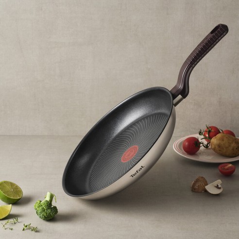 테팔 인덕션 티타늄 1X 스테인리스 스틸 트렌디쿡 프라이팬 후기 분석 - 조리 연출컷