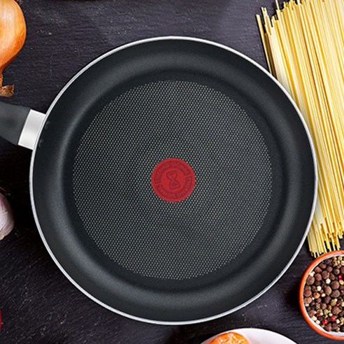 테팔 매트 프라이팬 세트의 다양한 크기 비교 이미지 후기 분석