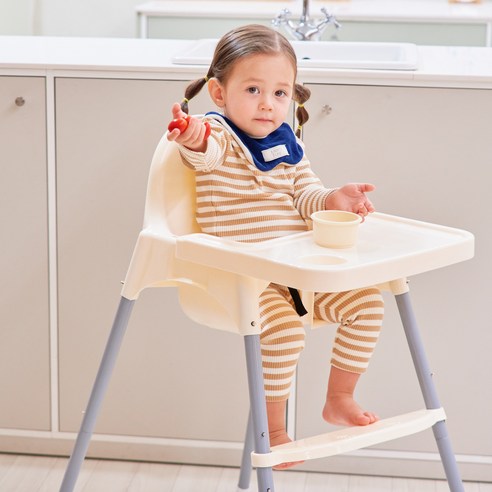 원더파파 높이조절 가능한 발받침 유아용 하이체어 후기 분석 - 발받침 조절 나사