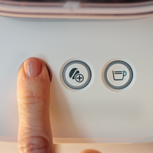 바리스티나 커피머신 물통 및 원두통 분리 이미지