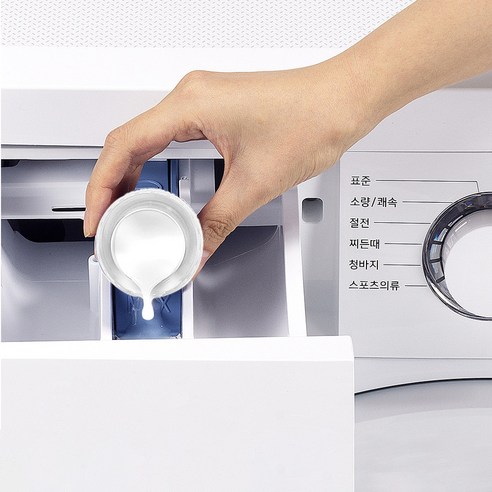 빨래 후 꿉꿉함 없이 오래가는 향기, 다우니 초고농축 섬유유연제