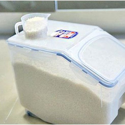 락앤락 쌀통 후기 분석 - 바닥 바퀴 디테일