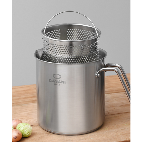 까사니 쿠치나 멀티팟 올스텐 냄비 내부 눈금 표시와 넉넉한 3.3L 용량