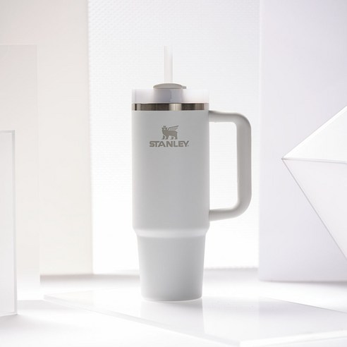 스탠리 퀜처 H20 플로우스테이트 텀블러 색상 및 마감 상태 리뷰
