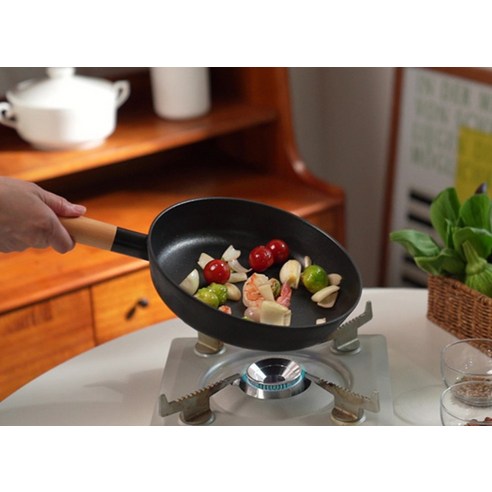 델라고 국산 우드 베이직 프라이팬 후기 분석 - 바닥면 상세 구조