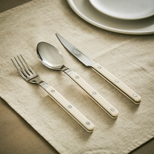 평범한 식탁을 특별하게 만드는 작은 변화