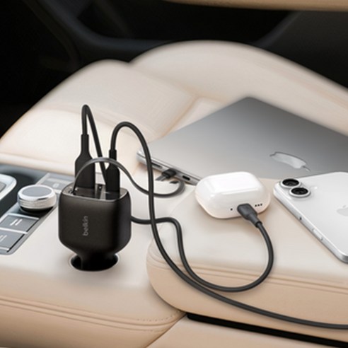 벨킨 오토릴 케이블 내장형 차량용 초고속 충전기 후기 분석 - 커넥터 부위 확대