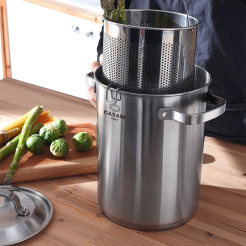 까사니 인덕션 쿠치나 멀티팟 냄비 4.3L 후기 분석 - 바닥면 로고