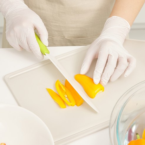 프로그 파우더프리 3.0 니트릴장갑 후기 분석 - 청소 시 활용 모습