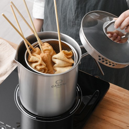 까사니 쿠치나 멀티팟 냄비 손잡이와 뚜껑의 디테일 디자인