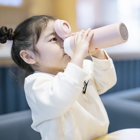 에디슨 원터치 키즈 텀블러 250ml: 아이의 건강과 편리함을 책임지는 완벽한 선택!