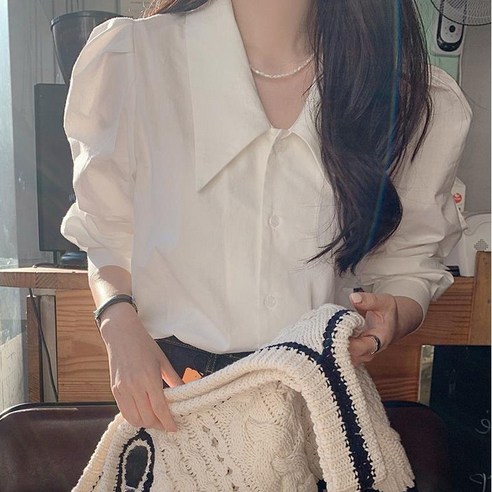 더플로우 패션 세련된 심플 빅카라 블라우스
