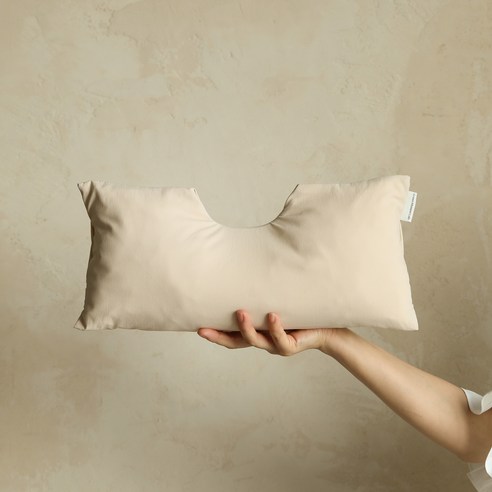 그린모먼트랩 목주름 케어 울플렉스 넥필로우 경추베개 후기 분석 - 인체공학적 곡선 디테일