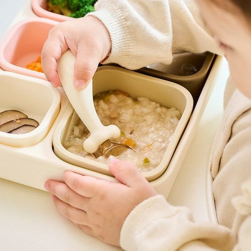 아띠래빗 유아용 쏙쏙 모듈형 실리콘 흡착 식판 후기 분석 - 대형 보관 용기 2p