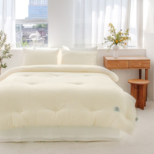 그래이불의 몽글몽글한 마이크로 워싱 모달 차렵이불로 사계절 내내 편안함을 누리세요.