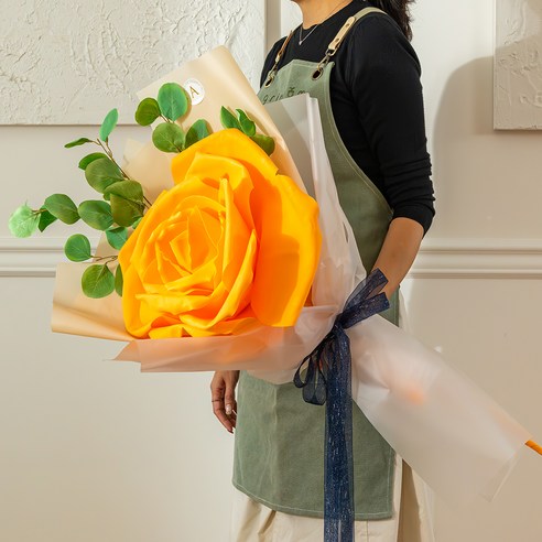 칙칙한 공간에 생기를 불어넣는 마법 자이언트플라워 칙칙한 공간에 생기를 불어넣는 마법 자이언트플라워