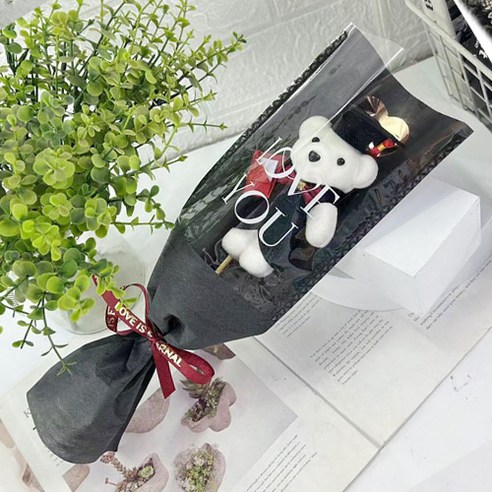 Yumseu Joleopsik Suryosik Chukha Haksamo Gominhyeong Kkotdabal , Black , 1 Pack (윰스 졸업식 수료식 축하 학사모 곰인형 꽃다발, 블랙, 1개)