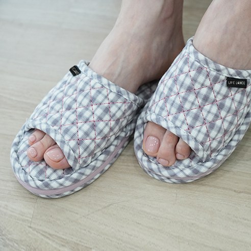 라이프란스 3중쿠션 면 층간소음 무소음 거실화 후기 분석 - 거실화 내부의 깔끔한 마감
