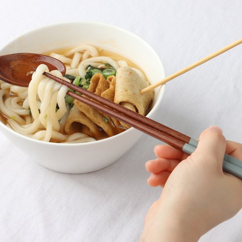 이와이엔스토리 컬러핸들 옻칠 수저 2인 세트 이미지 4