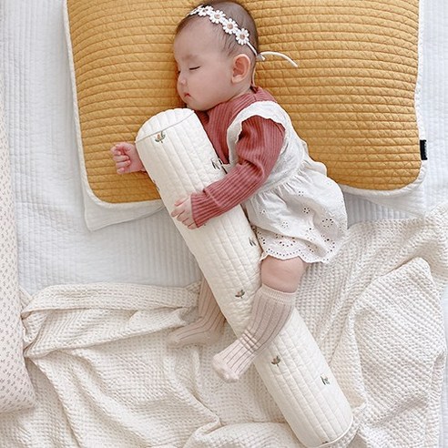 잠 못 드는 밤 이제 안녕 아기 밤중 수유의 필수템 아기바디필로우 잠 못 드는 밤 이제 안녕 아기 밤중 수유의 필수템 아기바디필로우