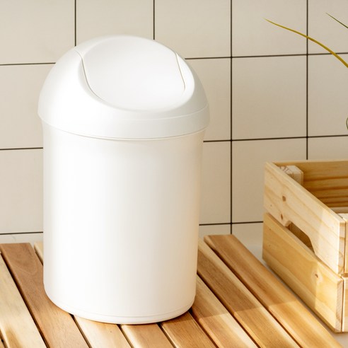 냄새 걱정 끝! 블랑오브제 반타원 푸쉬 휴지통으로 쾌적한 욕실을!