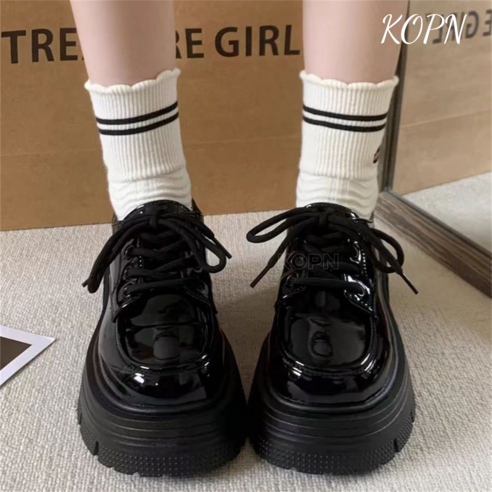 KOPN 영륜풍 작은 구두 두꺼운 밑창 키높이 르푸슈즈 여성 봄 에나멜 가죽 둥근 하이힐 굵은 굽 끈