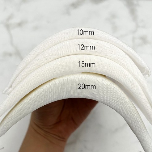 옷의 잃어버린 핏, 어깨패드로 되찾으세요