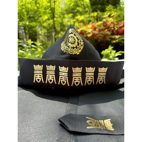 귀여운 도령모자로 아이의 특별한 날을 더욱 빛나게 하세요.