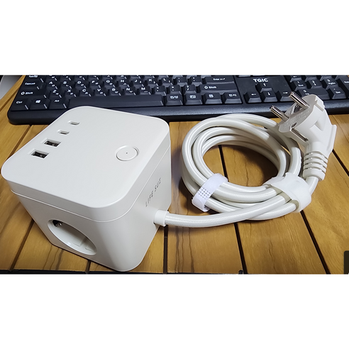 라이프썸 큐브 멀티탭 3구 4포트 USB C타입 1.8m (LFS-HA53) 2종 택1, 1개, 코코넛밀크