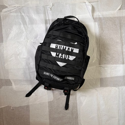 당신의 일상을 책임질 든든한 동반자 휴먼메이드 Military Backpack