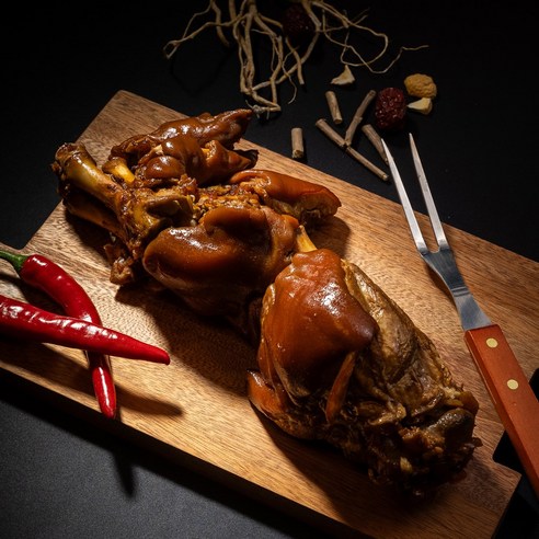 청연족발 국내산 뒷다리 통족발 1kg이상, 2개, 1kg 상품 사진