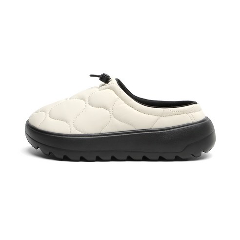 따뜻함과 스타일을 모두 갖춘 페이퍼플레인 PP1610, 당신의 겨울 발걸음을 책임집니다.