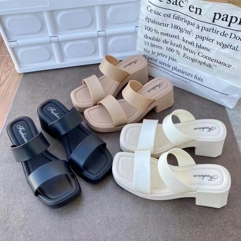 발이 편해야 하루가 편하다 여름 샌들 하나로 달라지는 일상 웨지힐샌들