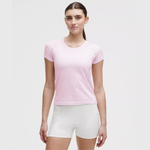 땀에 젖은 티셔츠, 찝찝함에서 벗어나는 가장 쉬운 방법 룰루레몬스위프틀리