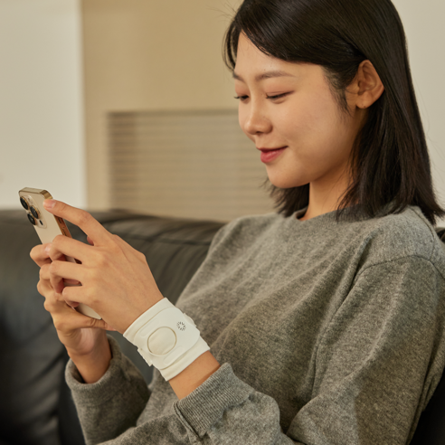 일상 속 손목의 편안함, 에이더 데일리그립 제로로 완성하세요