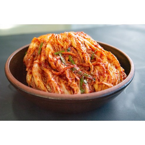 제주 자연의 신선함으로 채운 우리 집 식탁의 평화로운 백김치