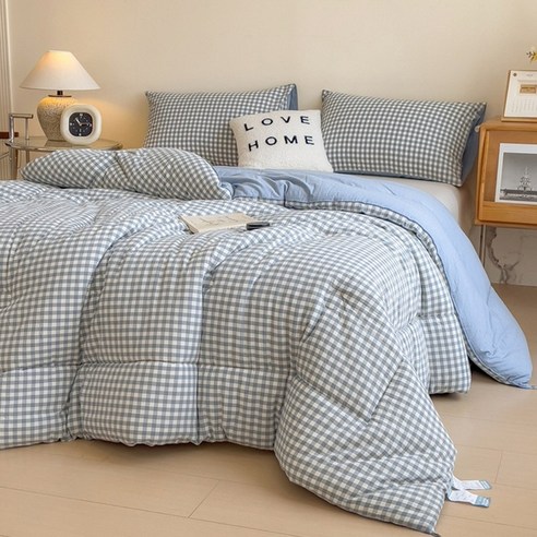 사계절 내내 포근하고 실용적인 체크무늬 가정용 이불