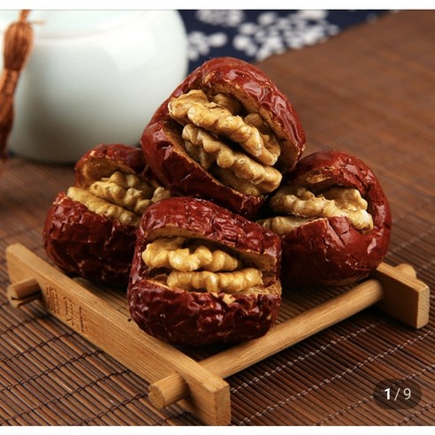Bikoria Daechuhomal King Daechu Jungguk Gansik , 1 Pack , 500 g (비가일코리아 대추호두말이 왕대추 중국 간식, 1개, 500g)