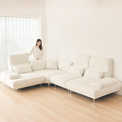 거실 풍경을 바꾸는 작은 변화의 시작 스윙쇼파