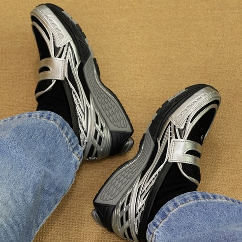 뉴발란스 1906 남녀공용 로퍼 실버 메탈릭 블랙 U1906LOC