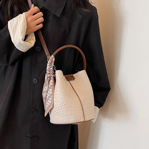 여성 패셔너블 대용량 버킷백 후기 분석 - 다양한 각도에서 본 수납력