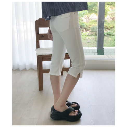레빅 밑단트임 뒷포켓 6부 스판 코튼 카프리 팬츠